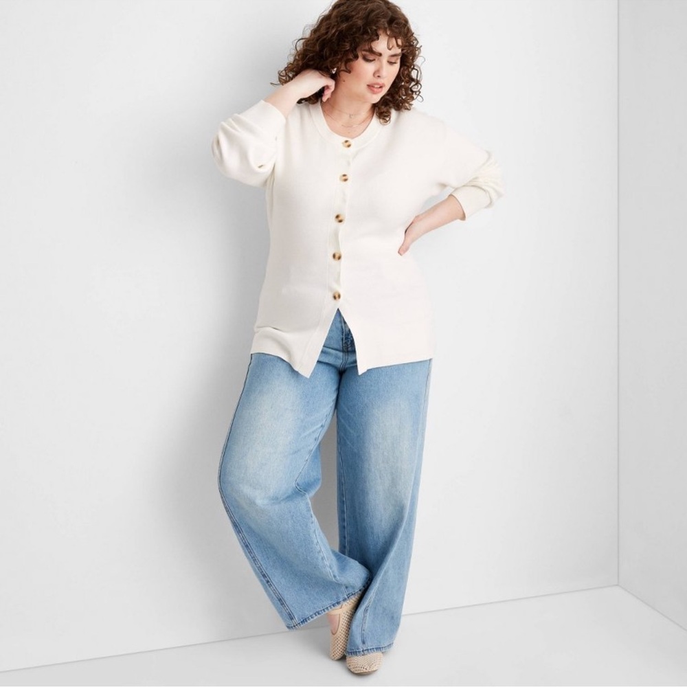 Women's Long Sleeve Nipped Waist Cardigan
- Future Collective White XXL